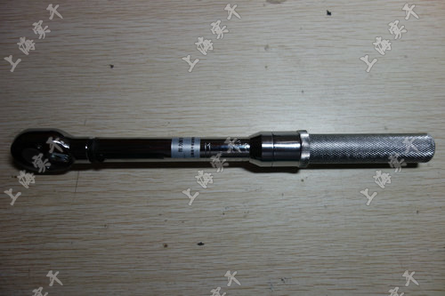 預置式扭力扳手