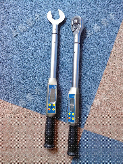 高精度數顯扭力扳手圖片